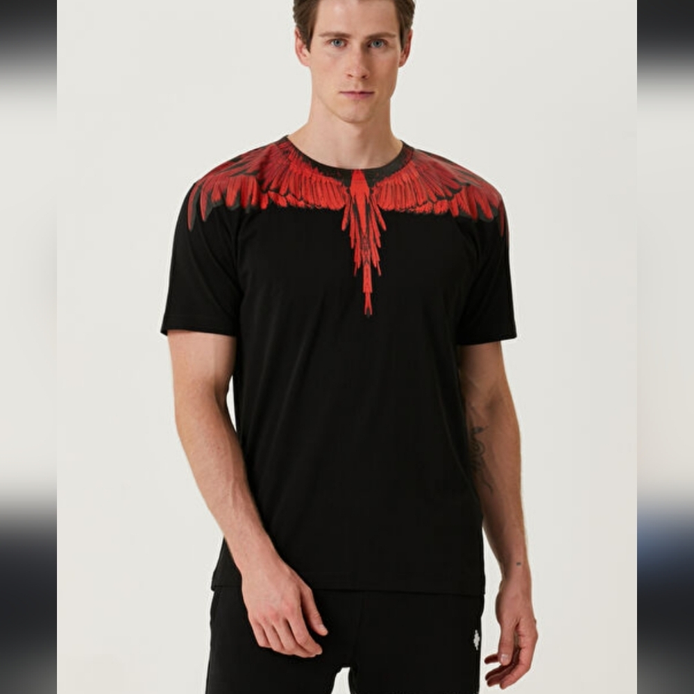 Marcelo Burlon Tee Collar Wing Black and Red Graphic Men's T Shirt